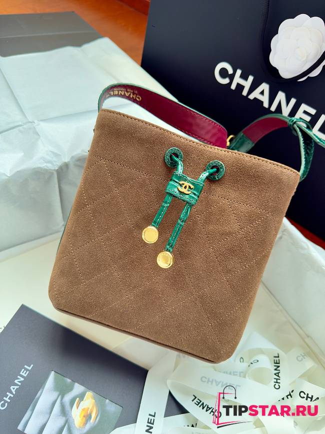 Chanel Bucket Bag In Suede Brown - 1