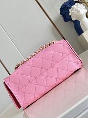 Chanel Mini 25 Hobo Bag Caviar In Pastel Pink - 4