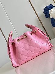 Chanel Mini 25 Hobo Bag Caviar In Pastel Pink - 2