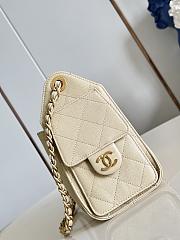 Chanel Mini 25 Hobo Bag Caviar In Pastel Beige - 2