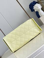 Chanel Small 25 Hobo Bag Caviar In Pastel Yellow - 4