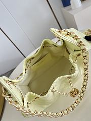 Chanel Small 25 Hobo Bag Caviar In Pastel Yellow - 3