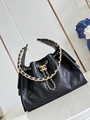 Chanel Small 25 Hobo Bag Caviar In Black