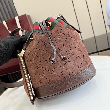Gucci Venice small bucket bag in suede brown