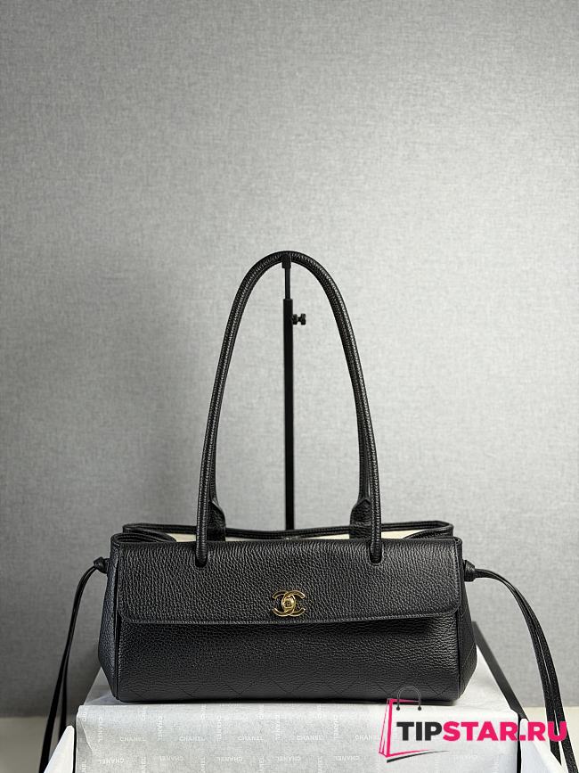 Chanel Shopping Tote Black Grained Calfskin In Black - 1