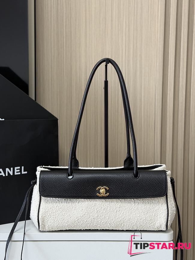 Chanel 26S Small Shopping Bag Matthieu Blazy Black/Ecru Tweed Leather - 1